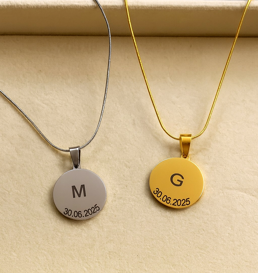 "Siempre en mi corazon" Collar Personalizado + Box de regalo