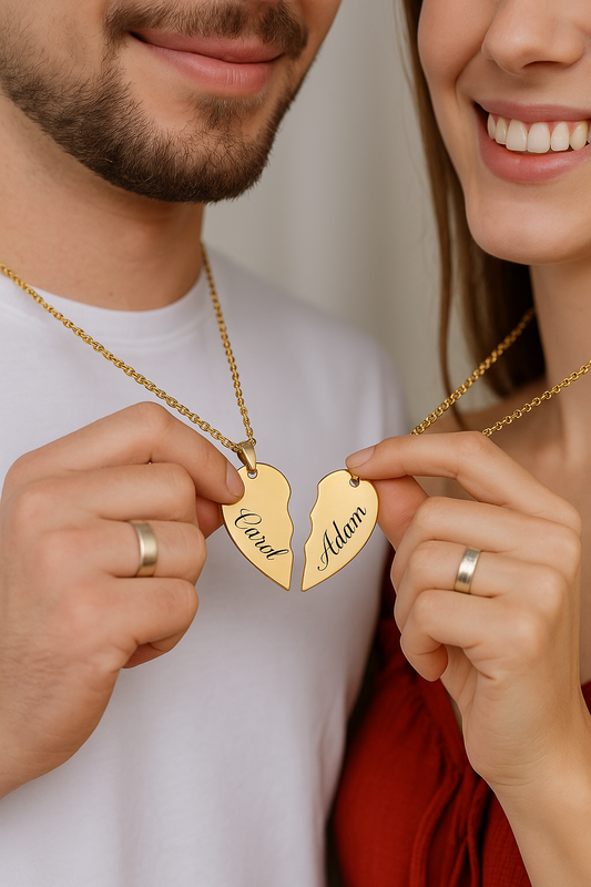 "Un Solo Lazo" Collar corazón partido personalizado + box de regalo