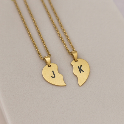 "Un Solo Lazo" Collar corazón partido personalizado + box de regalo