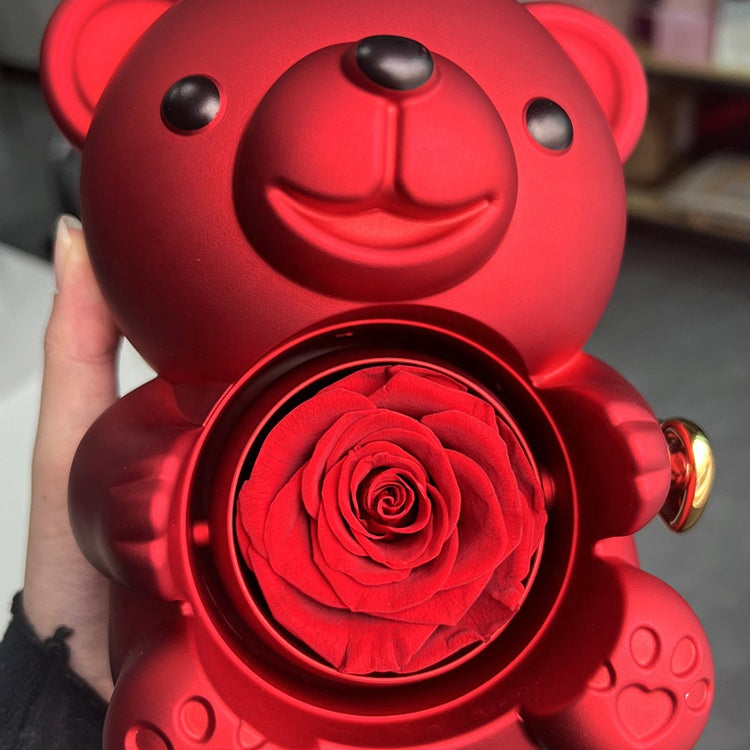 “Guardían de Recuerdos” Oso joyero con rosa y dijes